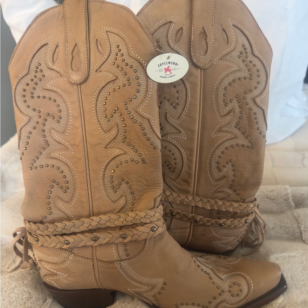 Idyllwind Tan Leather Ankle Boots ( no box). - Picture 3 of 5